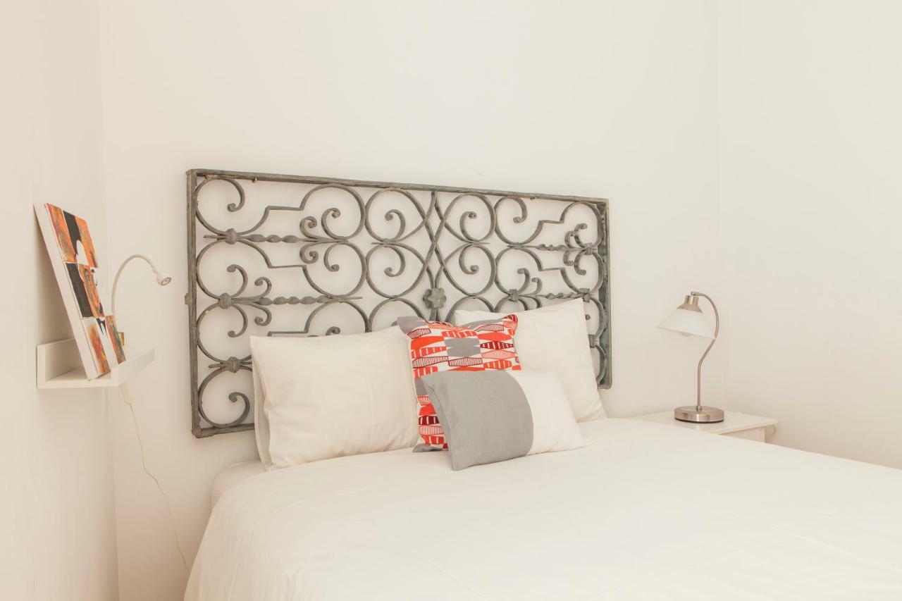 Cozy 1St Floor Flat Central Chiado District With Balconies And Ac 19Th Century Building Lissabon Buitenkant foto