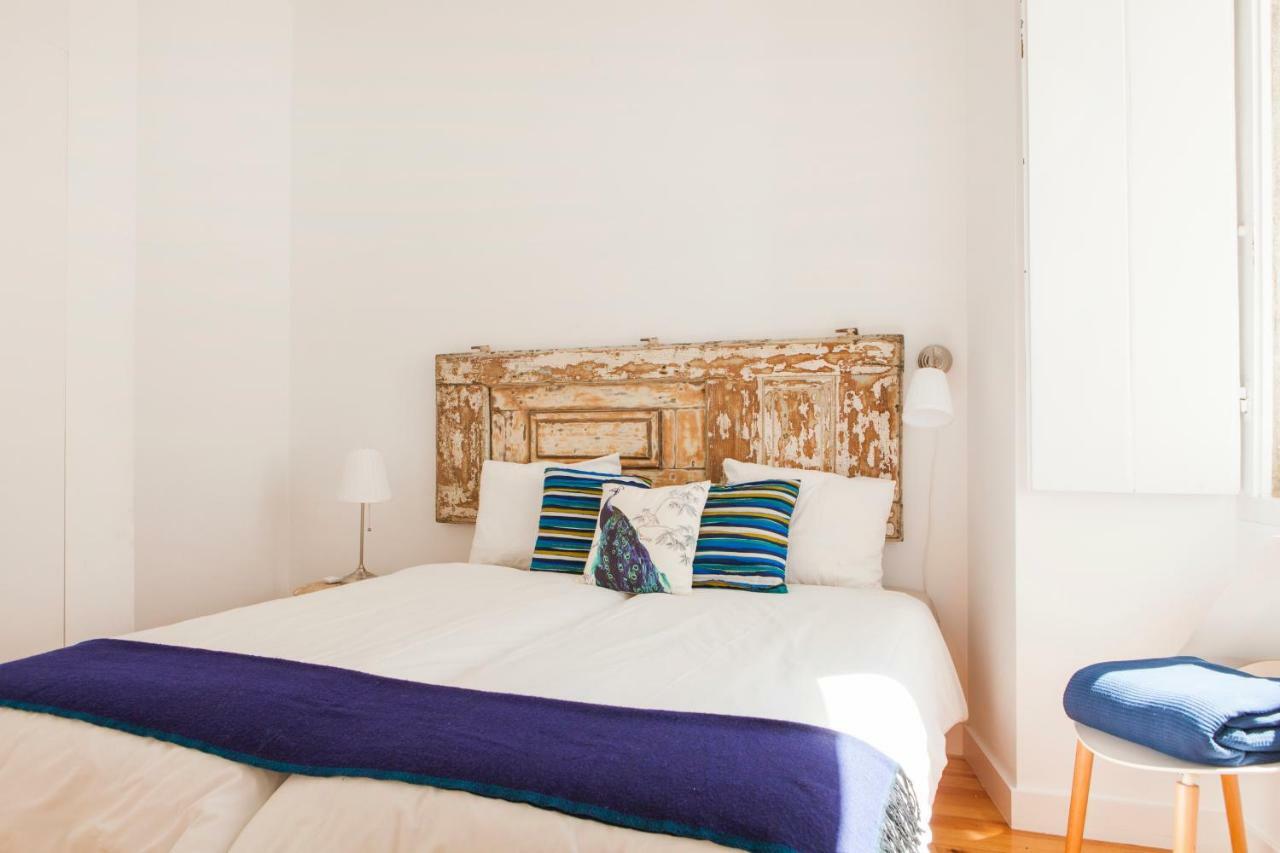 Cozy 1St Floor Flat Central Chiado District With Balconies And Ac 19Th Century Building Lissabon Buitenkant foto