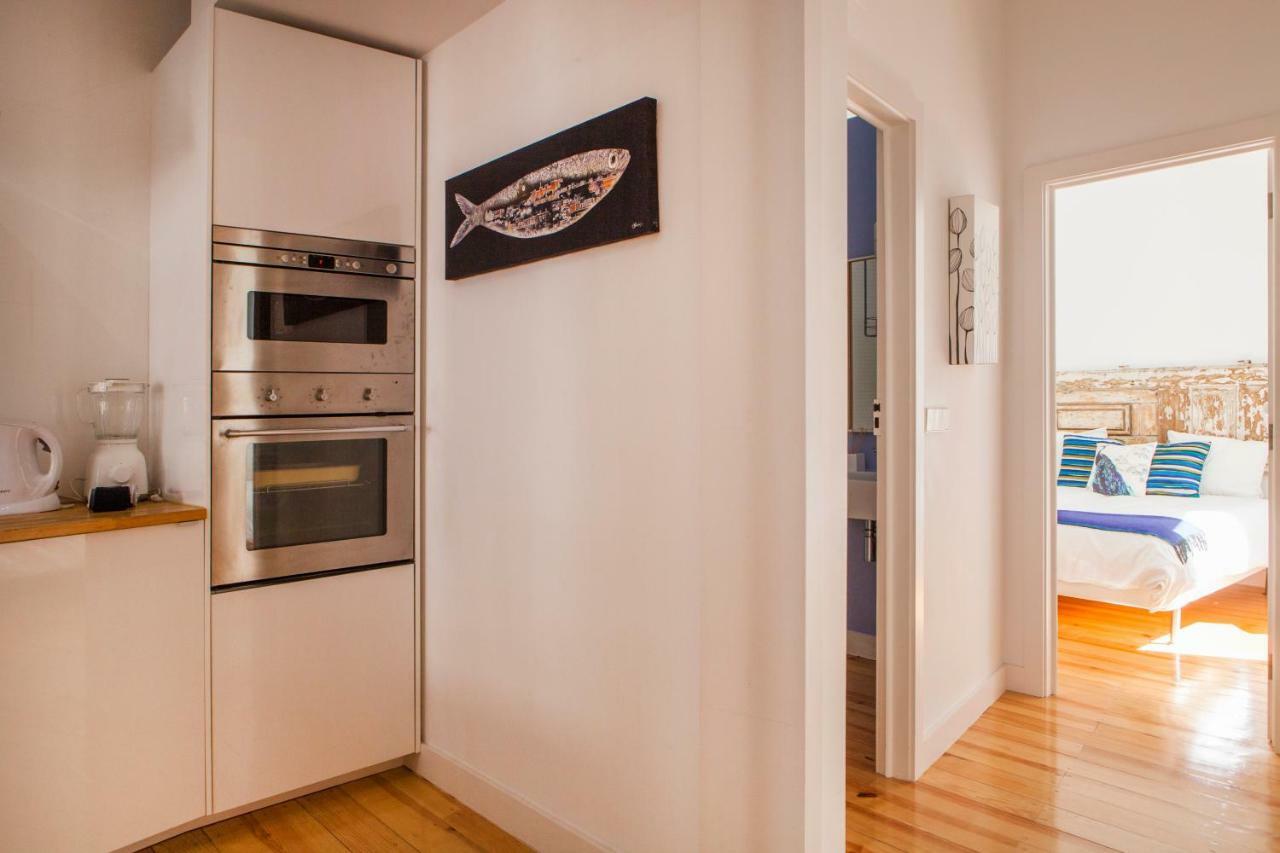 Cozy 1St Floor Flat Central Chiado District With Balconies And Ac 19Th Century Building Lissabon Buitenkant foto